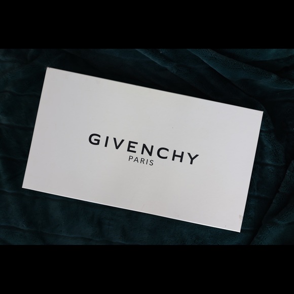 GIVENCHY RED LEATHER BOOTS - Picture 13 of 16